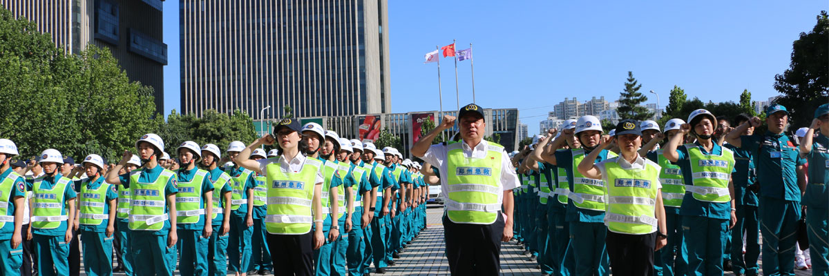 郑州急救11辆急救车紧急驰援新乡